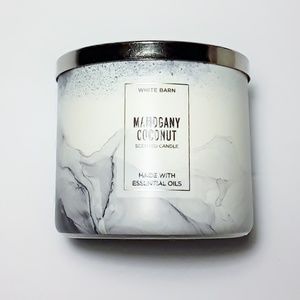 White Barn Mahogany Coconut Scented Candle